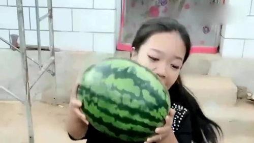 吃瓜小妈大结局完整版免费观看,情感纠葛终落幕，真相大白！